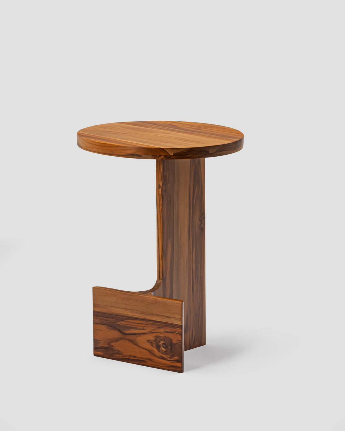 Cove | Buy Luxury End Tables Online - Furma